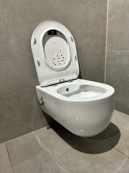 VOKHA Rimmless Design Hänge-WC(Bidet-taharet Funktion) Weiß Toillette Mit Heiß-/Kaltwasser Armatur VOKHA Rimmless Design Hänge-WC(Bidet-taharet Funktion) Weiß Toillette Mit Heiß-/Kaltwasser Armatur